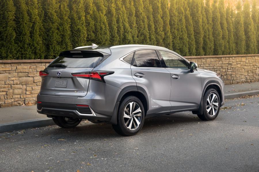  Lexus NX300h 2017 года  (NA) (фото 6 из 28)